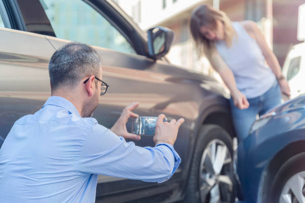 Professional Commercial Auto Insurance technician working in Inwood, FL
